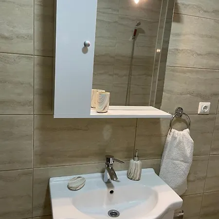Apartament Tani * Năvodari