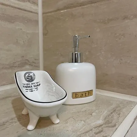 Apartament Tani
