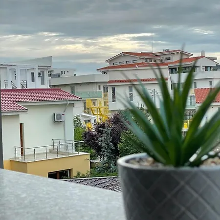 Apartament Tani
