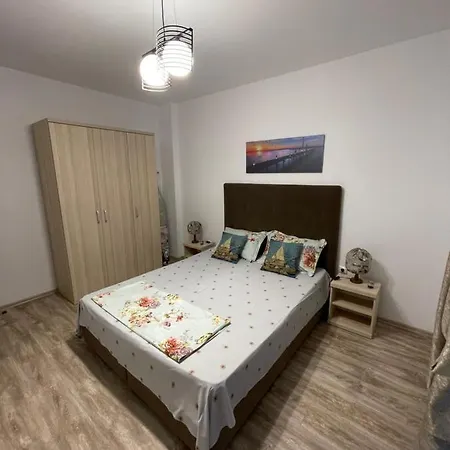 Apartament Tani
